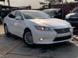 Luxury Lexus ES350: Low-Mileage & Loaded