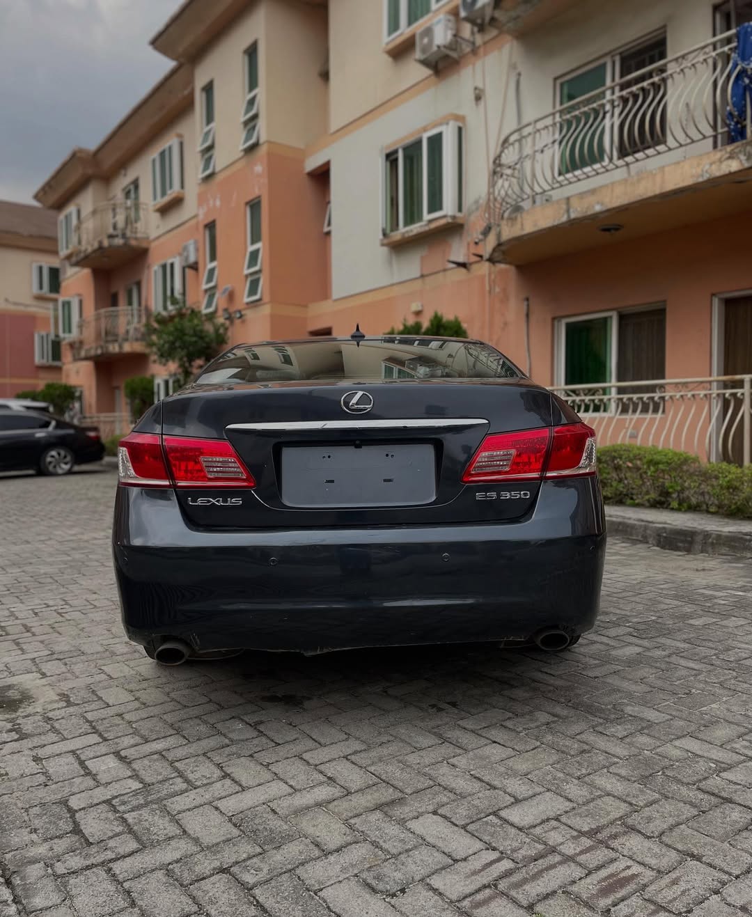 2011 Lexus ES350: Luxury & Tech for 13M Naira