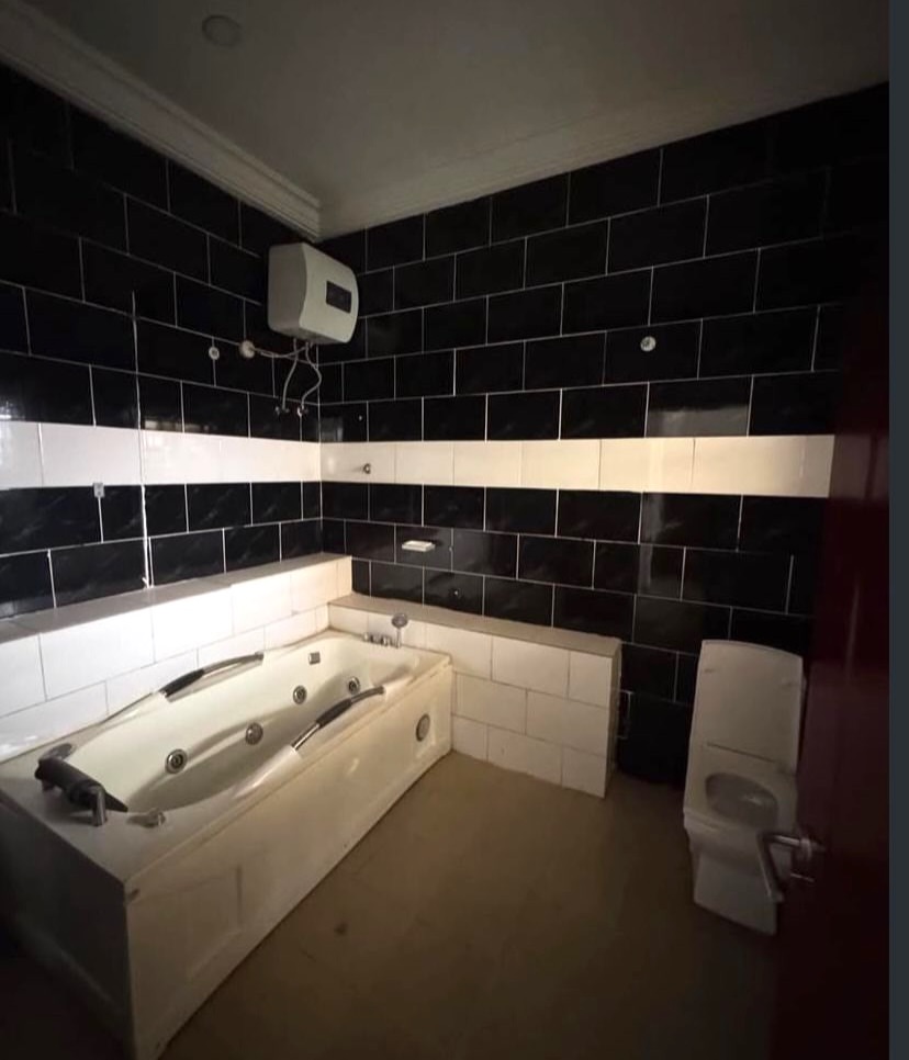 Exclusive 6-Bed Semi-Detached Duplex in Katampe