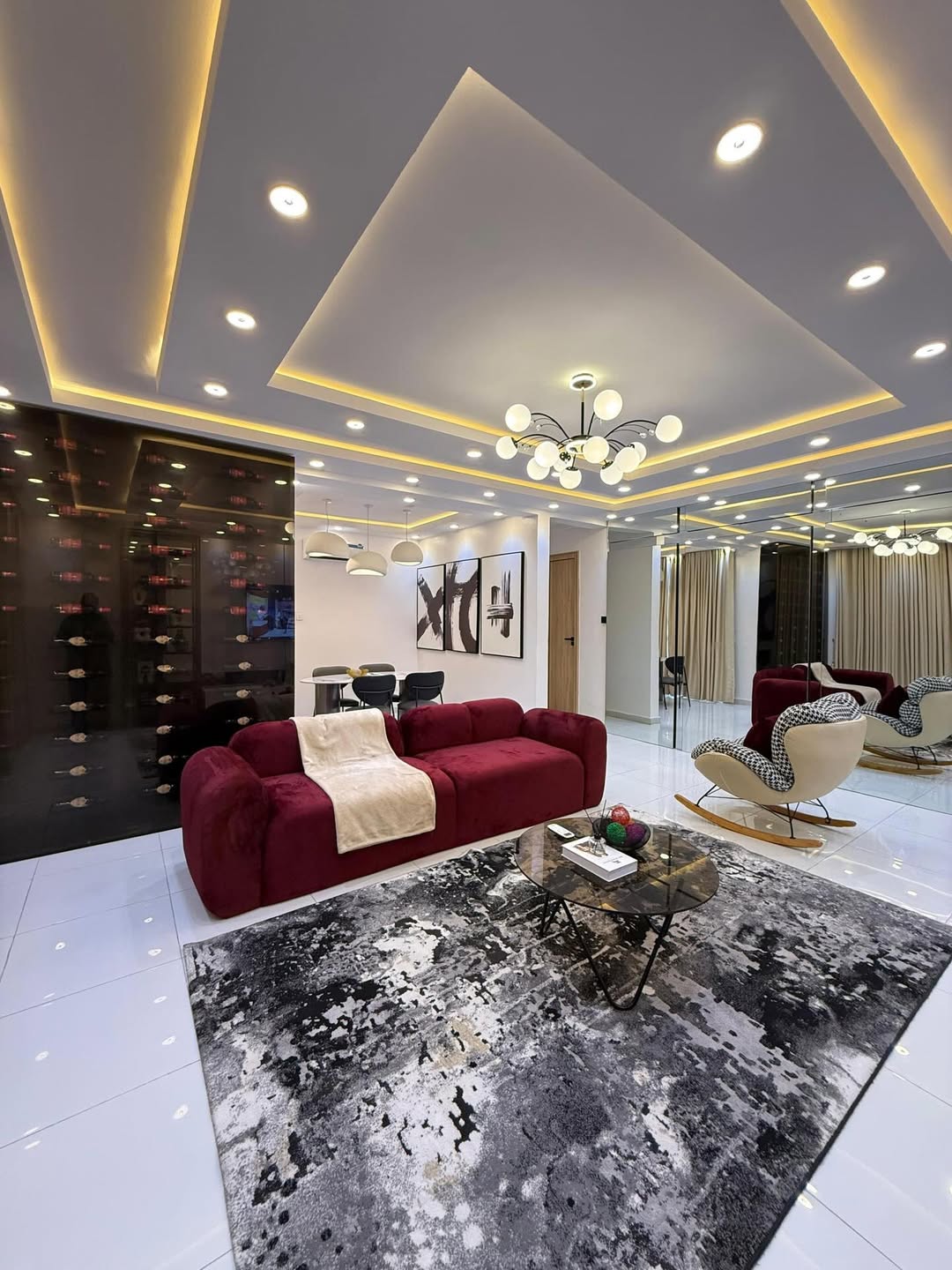 Serene Ikoyi Oasis: Pool, Gym & PS5 Bliss