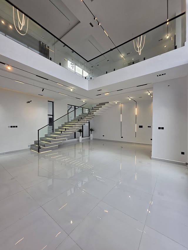 Exclusive 5-Bed Smart Dulex with Cinema & Pool in Chevron