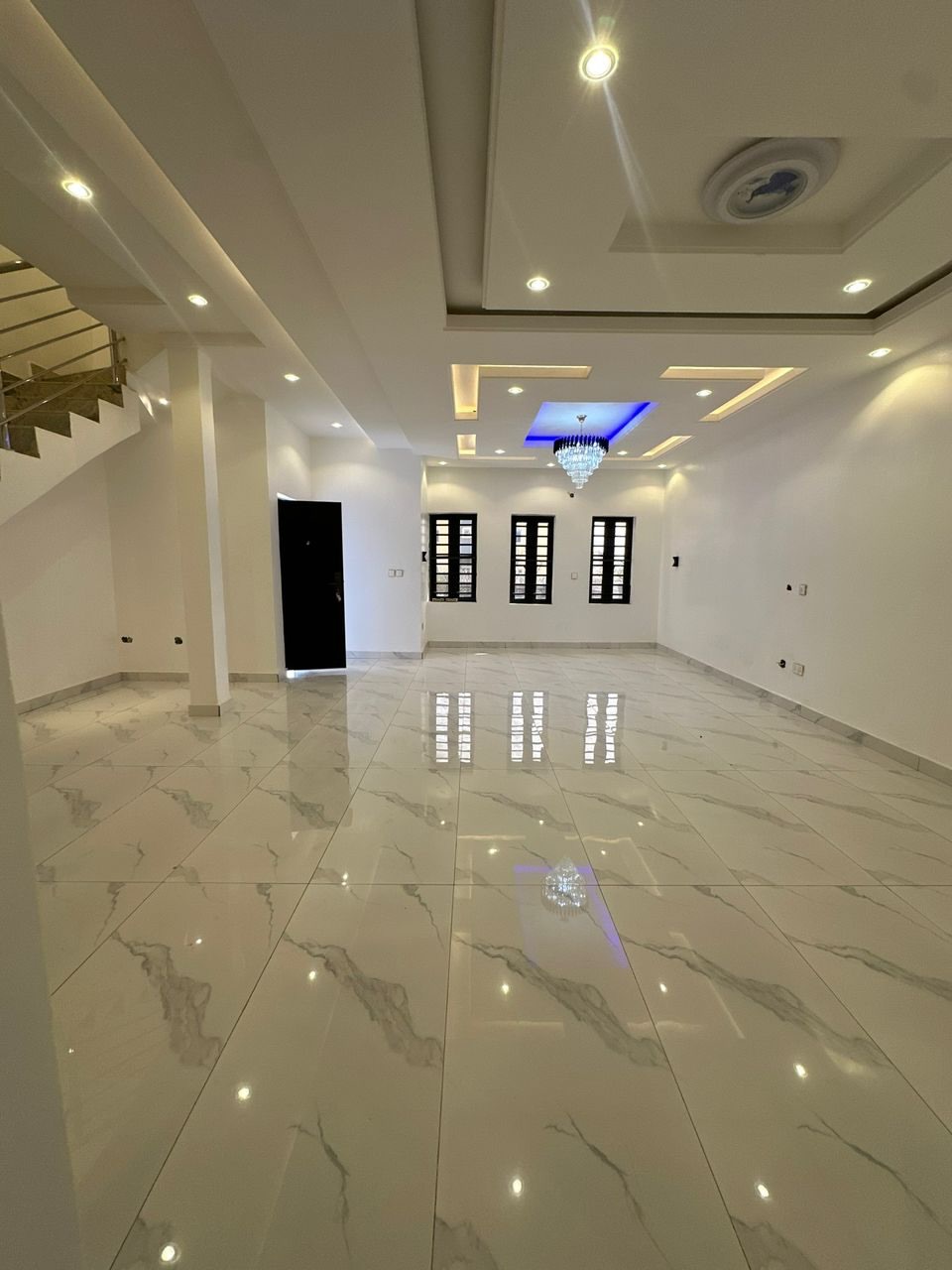 Your Dream Family Haven: Spacious 4-Bed Duplex in Lugbe