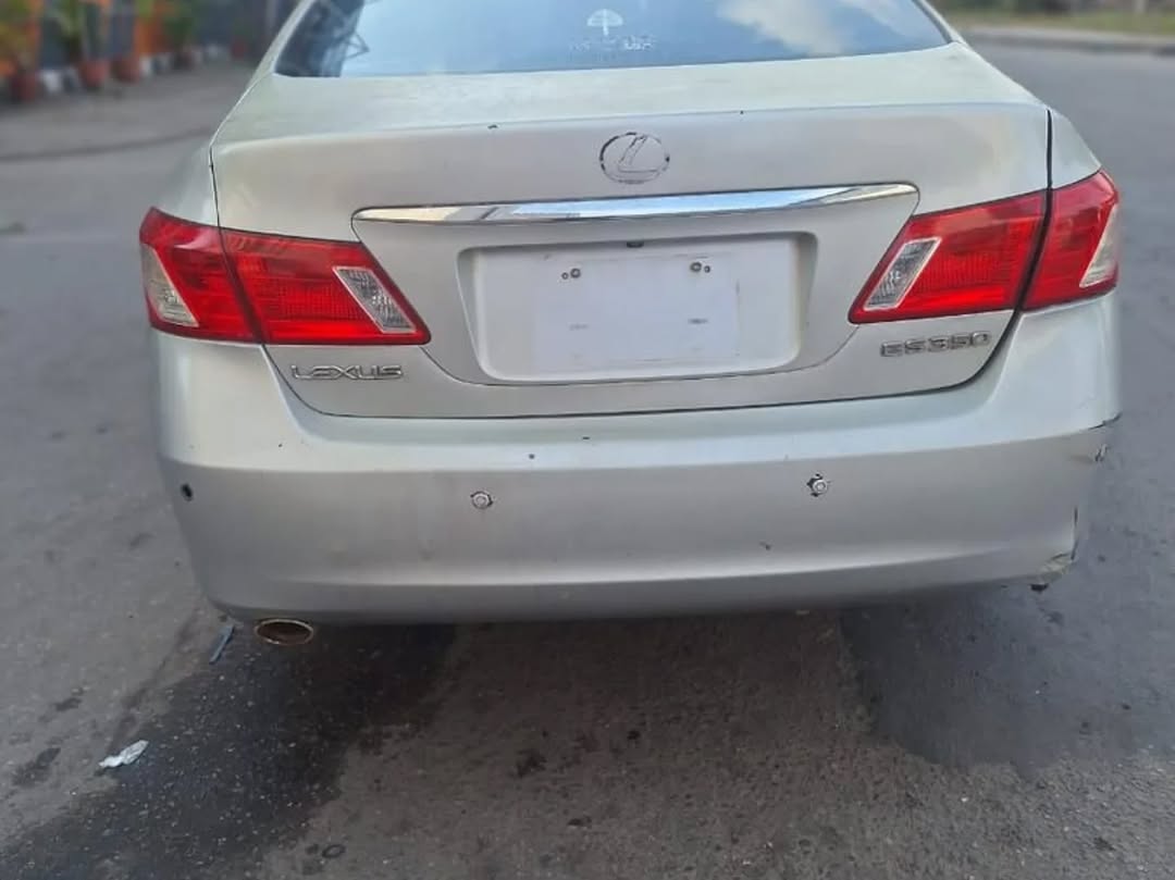 Pure 1st Body Lexus ES350: Buy & Drive!