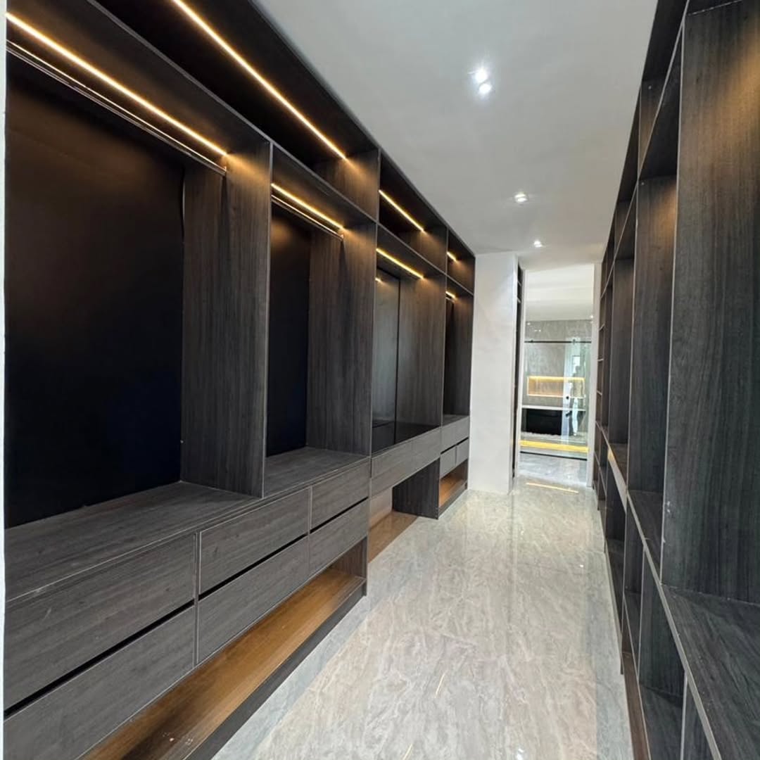 Ultimate 5-Bed Duplex with Private Pool & Rooftop Cinema