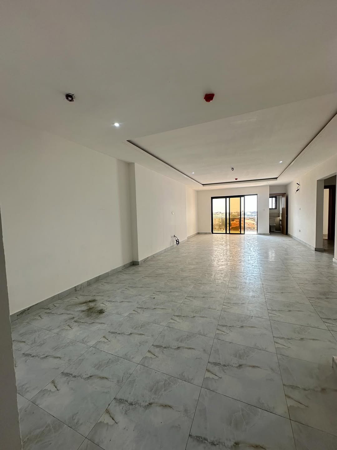 Lekki Phase 1 Oasis: 3-Bedroom Haven with Pool & BQ