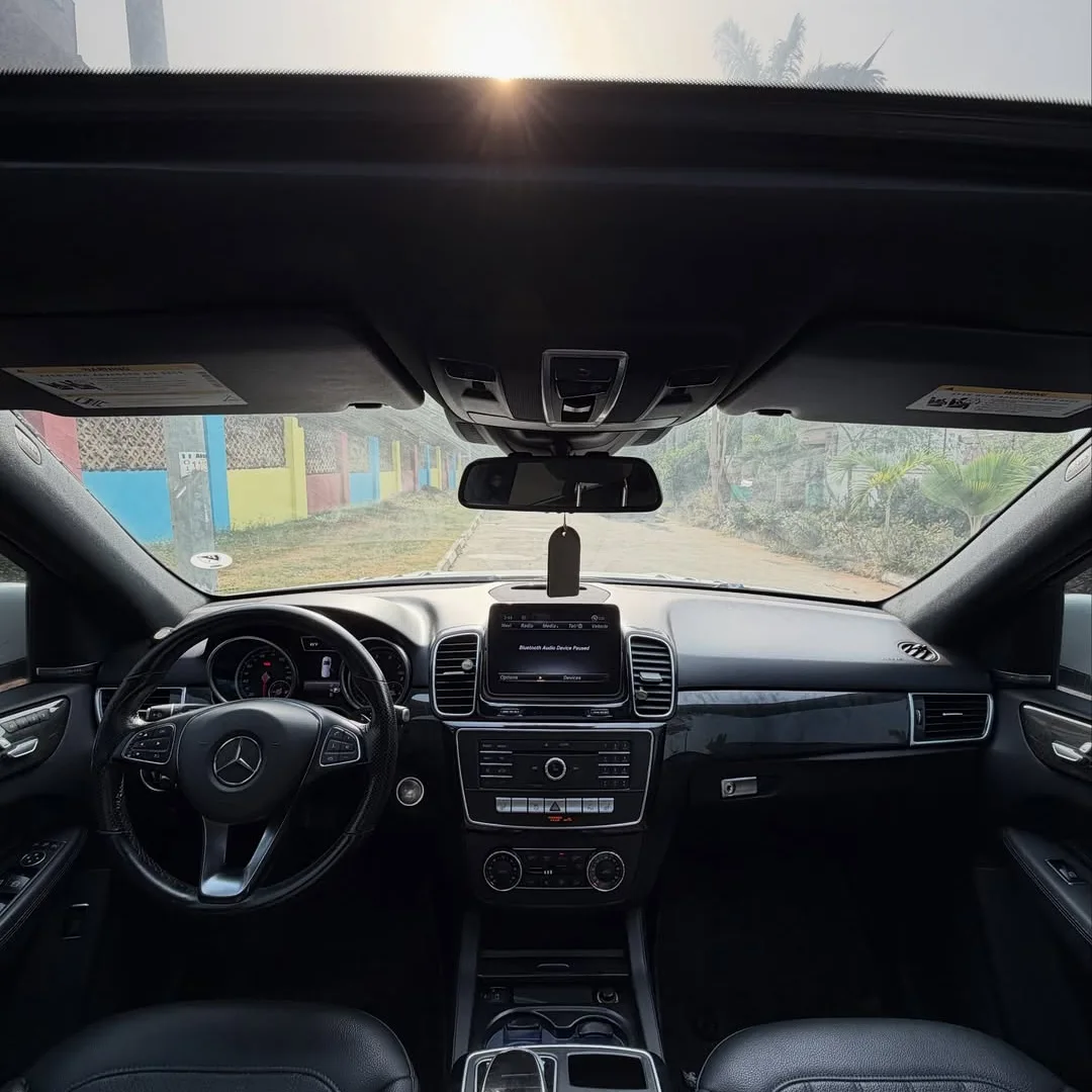 Luxury SUV: Full Option, Duty Paid, 70K Miles