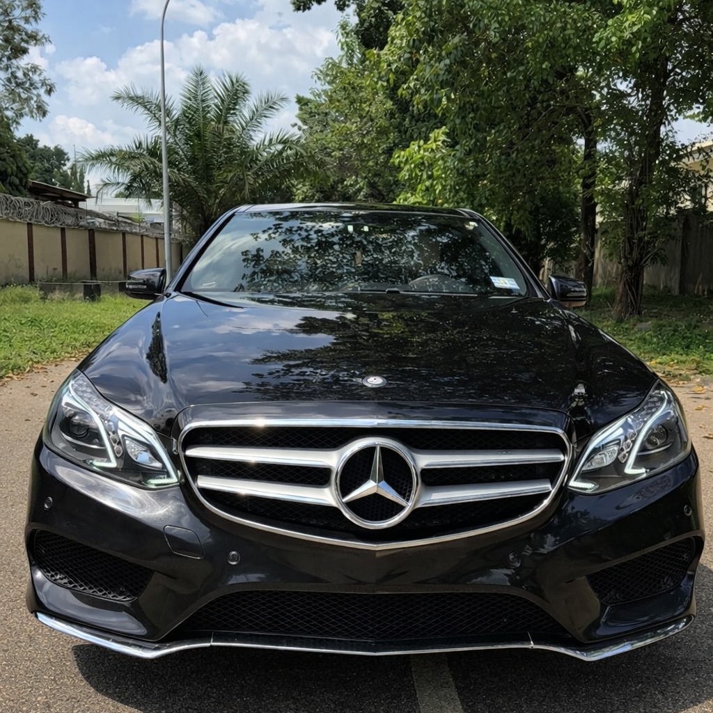 Luxury E350: Full Option, Perfect Condition