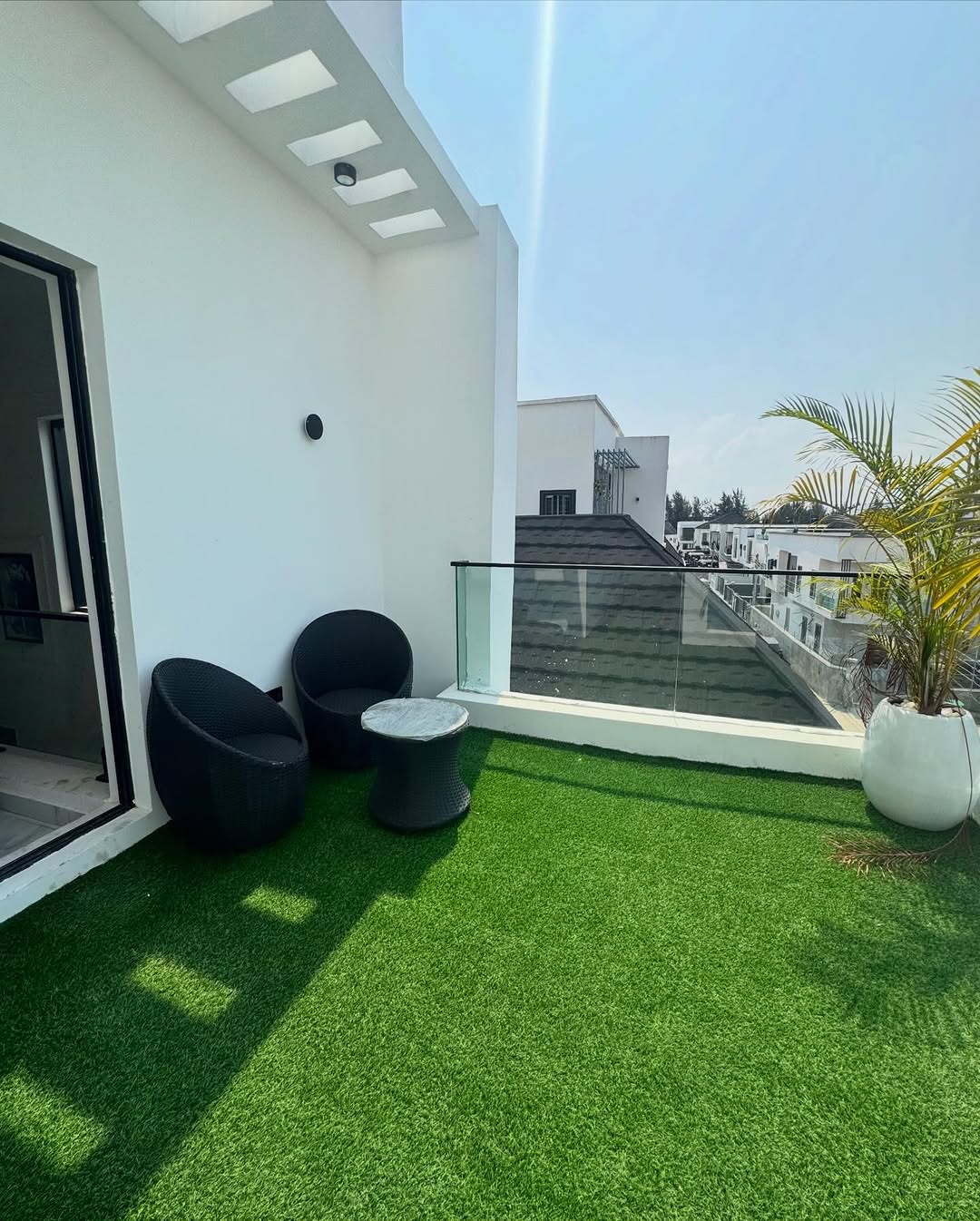 Dream 5-Bed Duplex with Pool & Cinema in Ikota