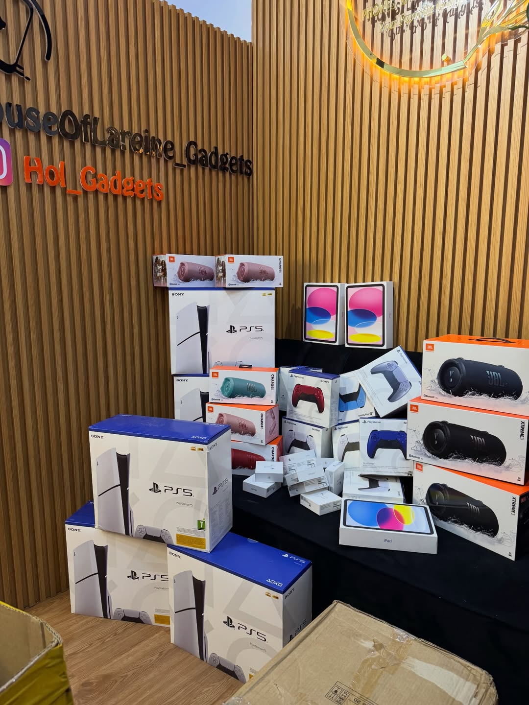 Tech Treasures for Valentine’s Sweetest Surprises