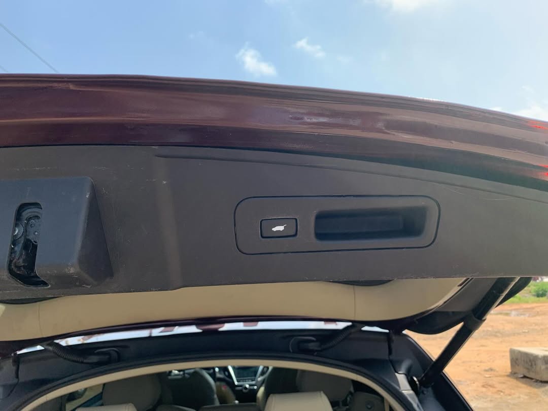 Luxury 2015 Acura MDX SH-AWD: Power & Prestige