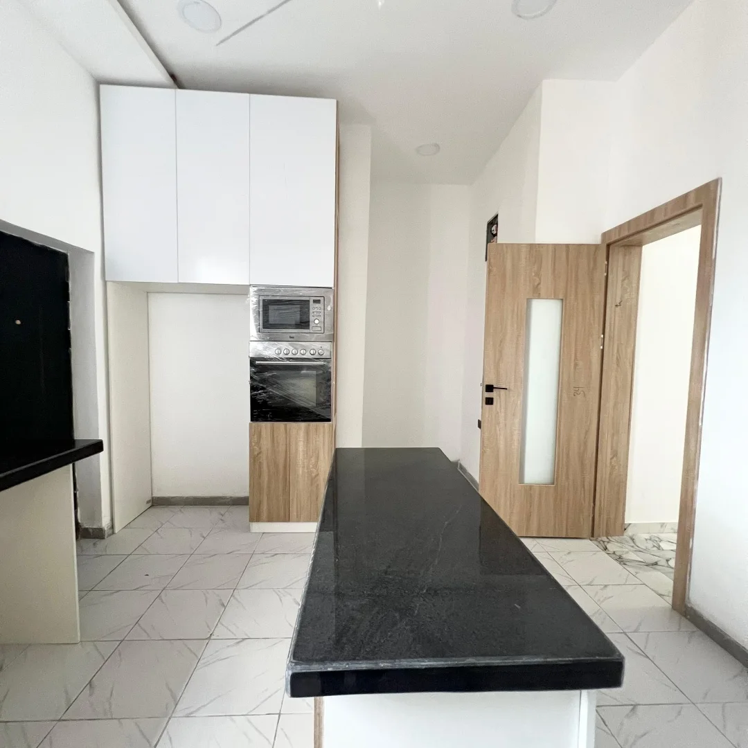 Spacious 4-Bedroom Duplex in Prime Ajah