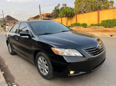 2008 Toyota Camry XLE: V6 Power & Luxury for 10.95M