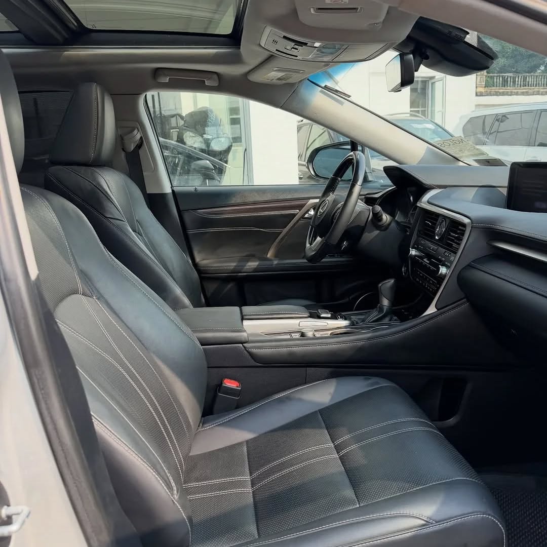 Luxury Awaits: 2019 Lexus RX350 Premium