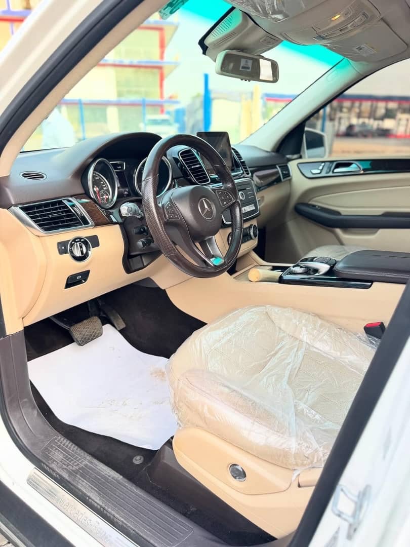 Luxury SUV: 2017 Mercedes GLE350 for ₦45M