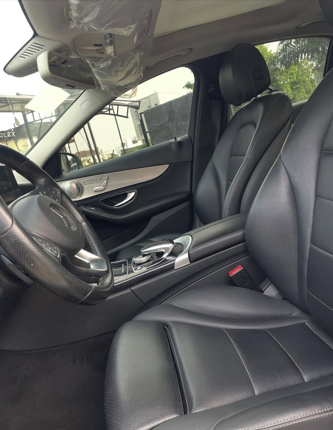 Luxury C300 4MATIC w/ Panoramic Sunroof