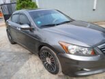 Reliable Honda Accord: Fuel-Efficient & Ready to Drive