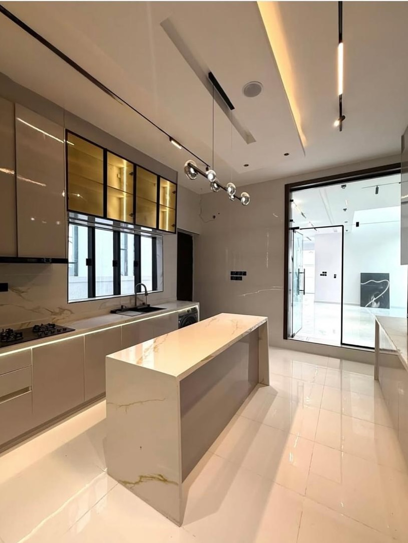 5-Bed Chevron Duplex with Pool & BQ: 450M