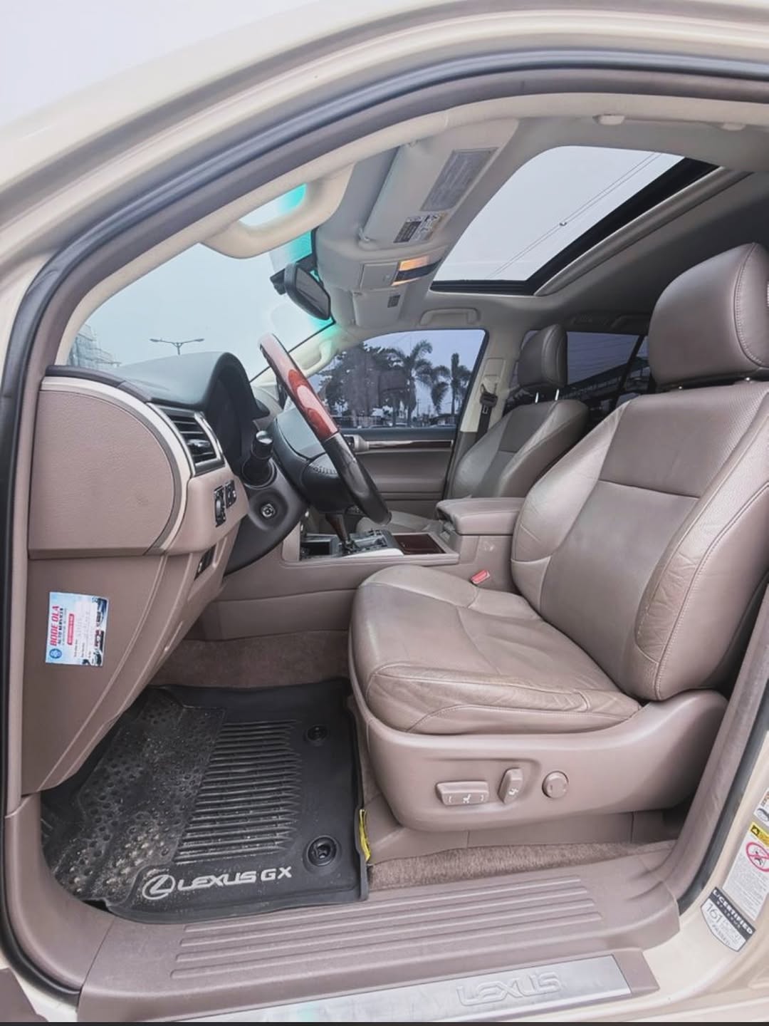 Luxury 2016 Lexus GX460: Fully Paid & Super Clean