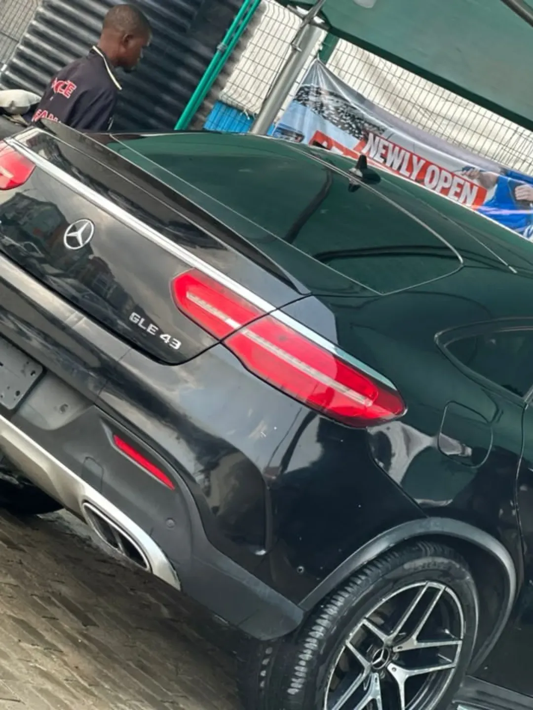 2023 GLE43: Luxury Power, Unbeatable Price