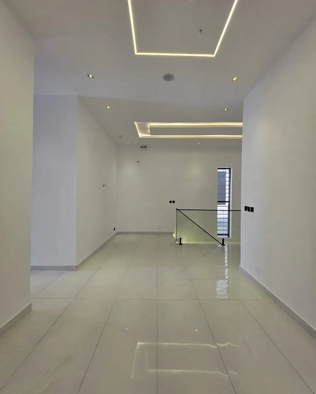 5-Bed Ajah Palace: Pool, Jacuzzi & 24/7 Security