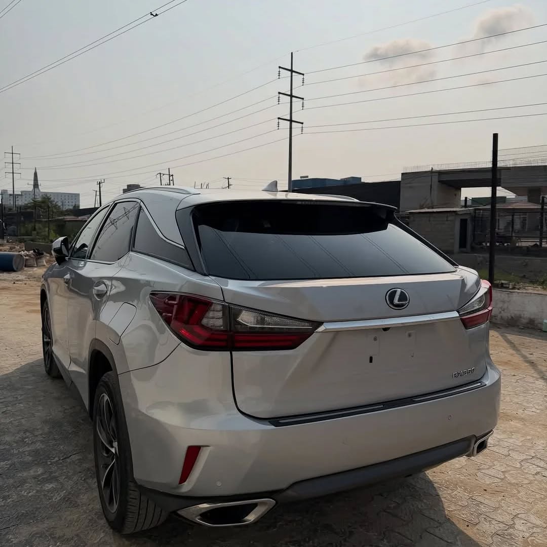 Luxury Awaits: 2019 Lexus RX350 Premium