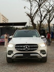 2025 GLE350: Like New