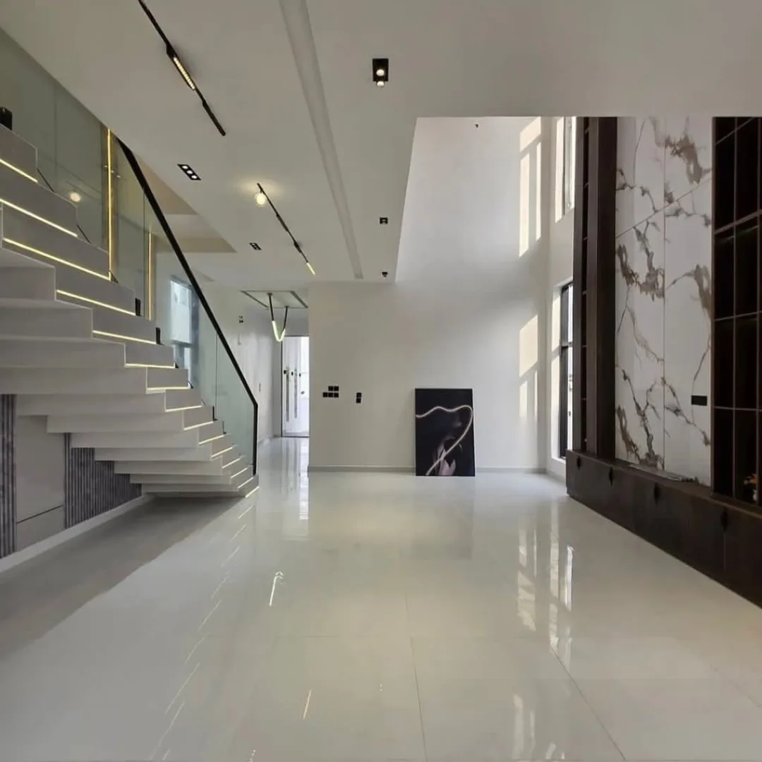 Chevron’s Crown Jewel: 5-Bedroom Haven with Pool