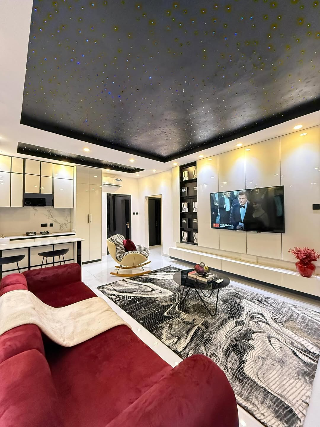 Cinematic Luxury: Private Theater & Serene Escape