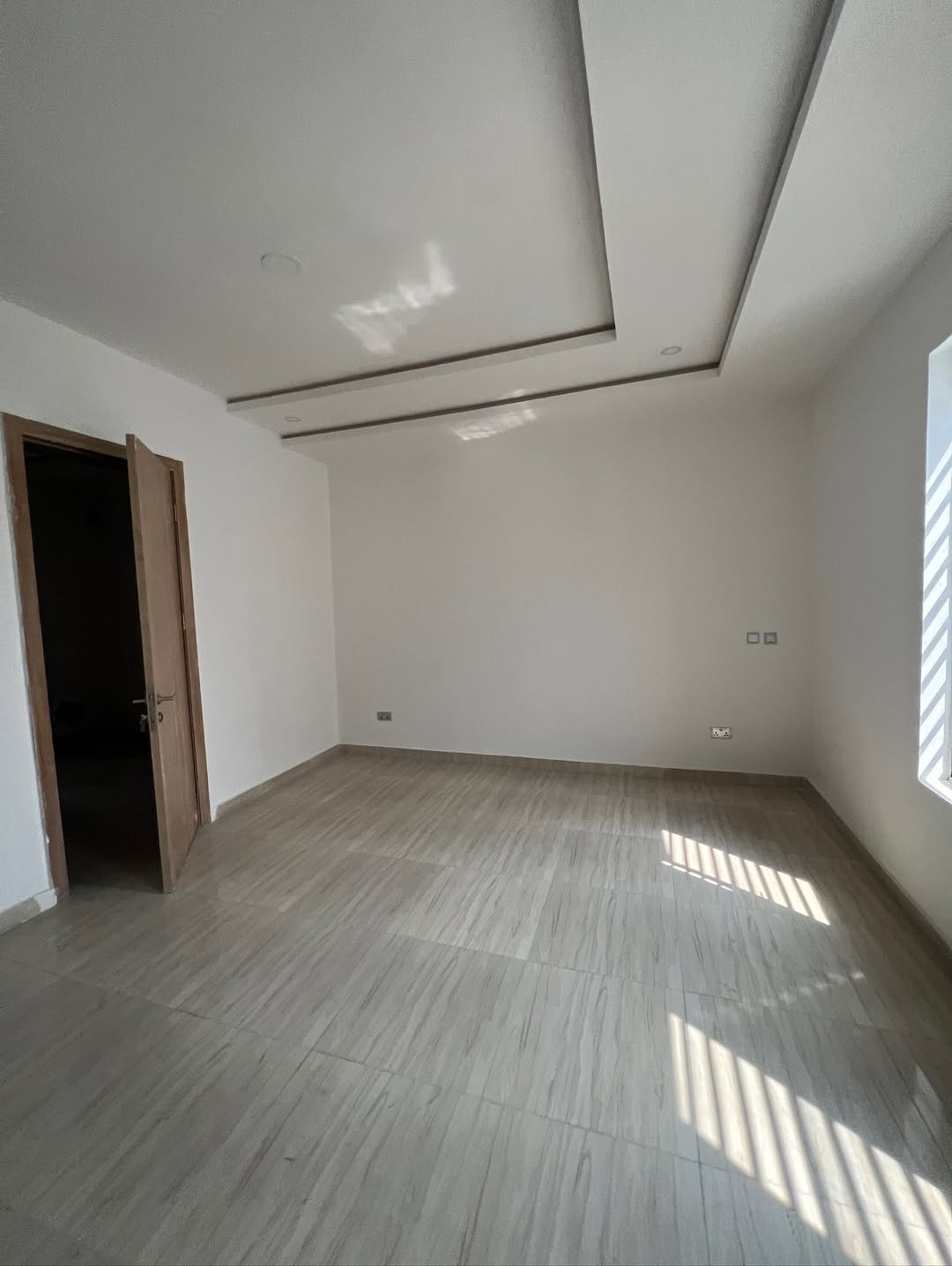 Luxury 4-Bed Duplex in Lekki: Pool, Ensuites & Modern Design