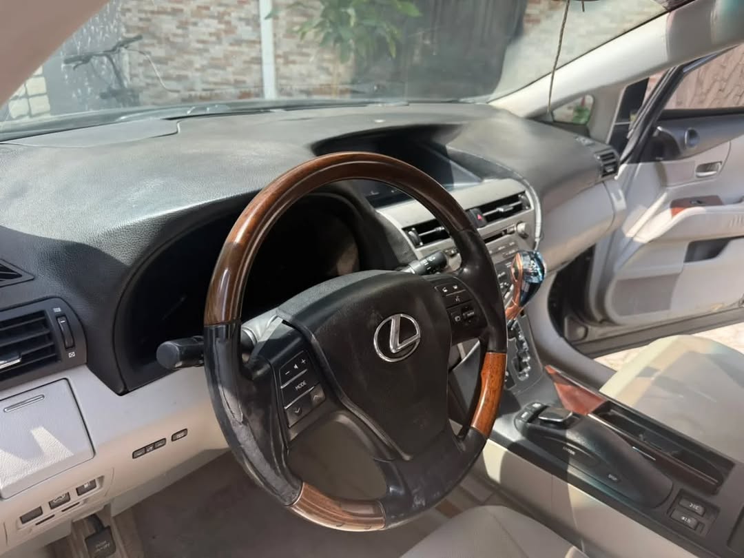 Flawless 2010 Lexus RX 350: Perfectly Maintained for ₦14.5M