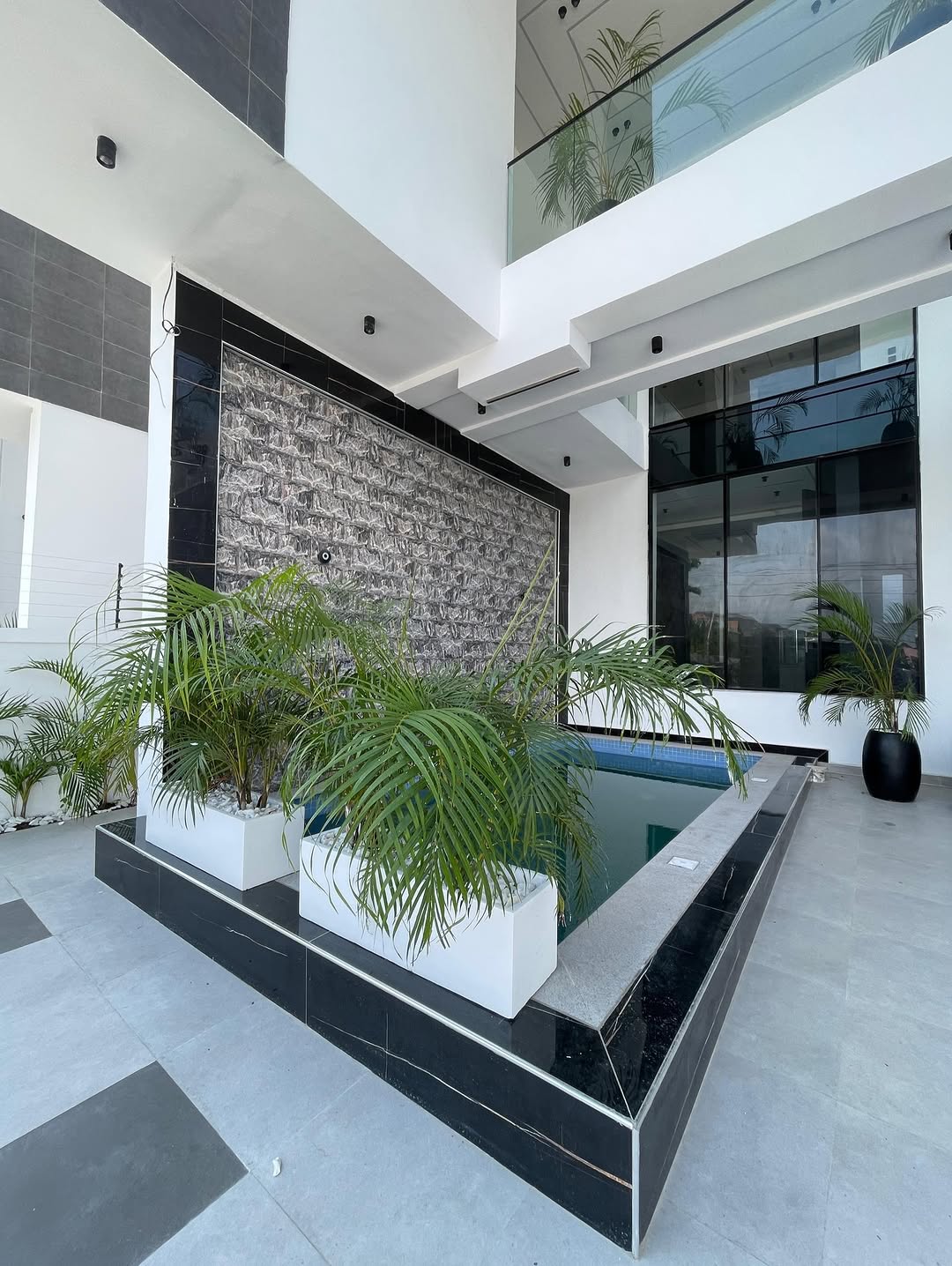 Your Dream 5-Bedroom Oasis in Ikota, Lekki