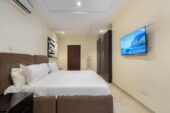 Lekki Phase 1 Oasis: Serene 1BR with 24/7 Power & WiFi