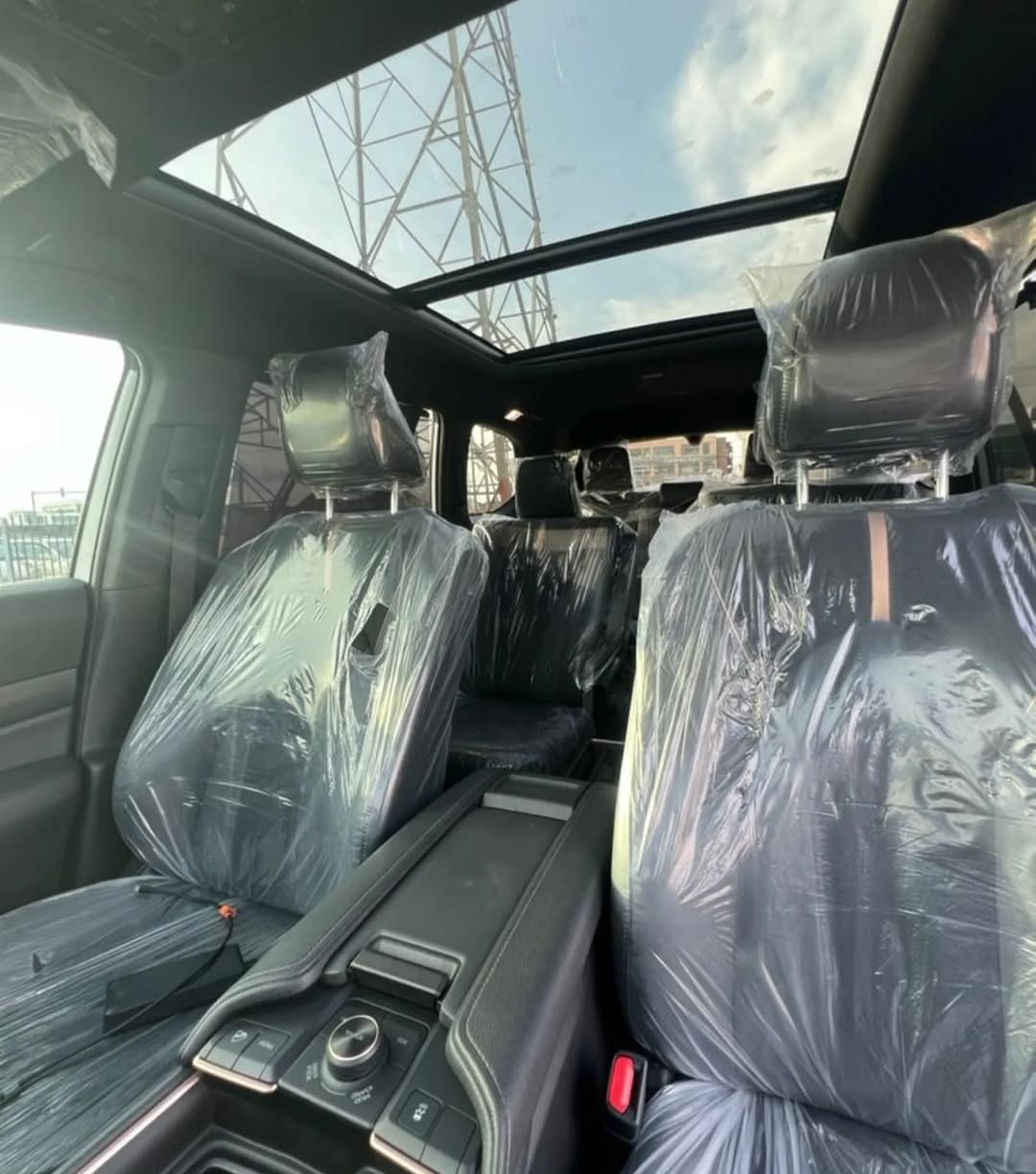 2024 Highlander Hybrid: Full Option, Zero Fault