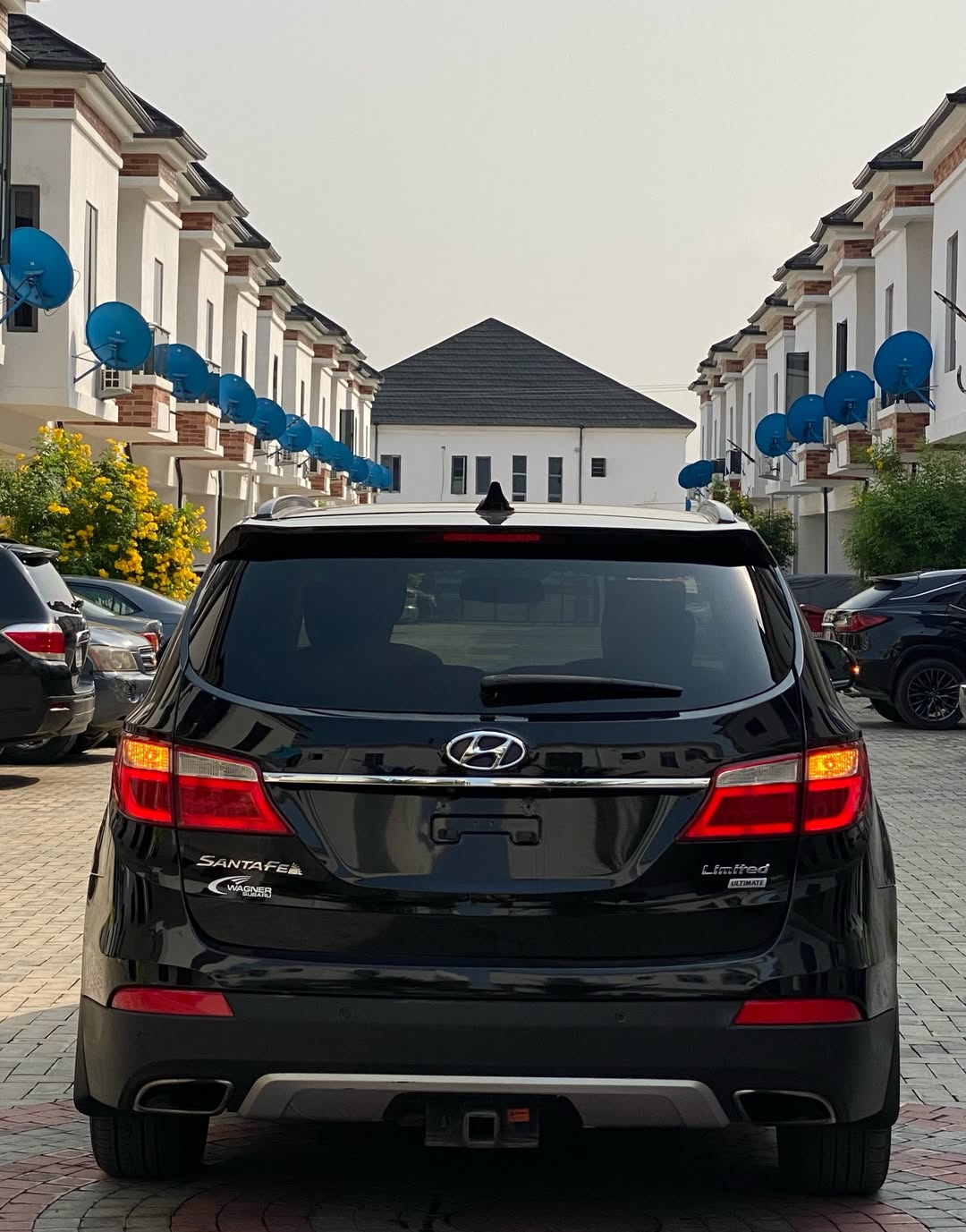 2015 Hyundai Santa Fe Ultimate: Pristine & Loaded