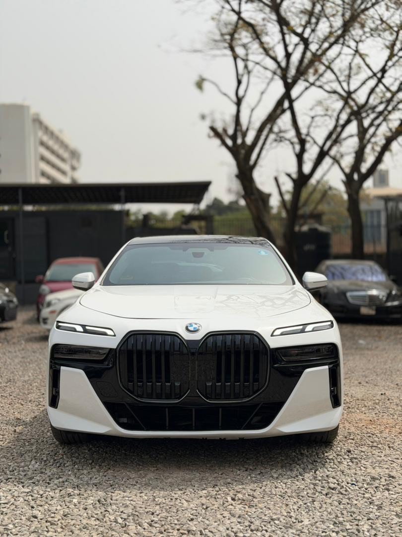 2024 BMW 740i: Near-New Luxury, Just 6k Miles