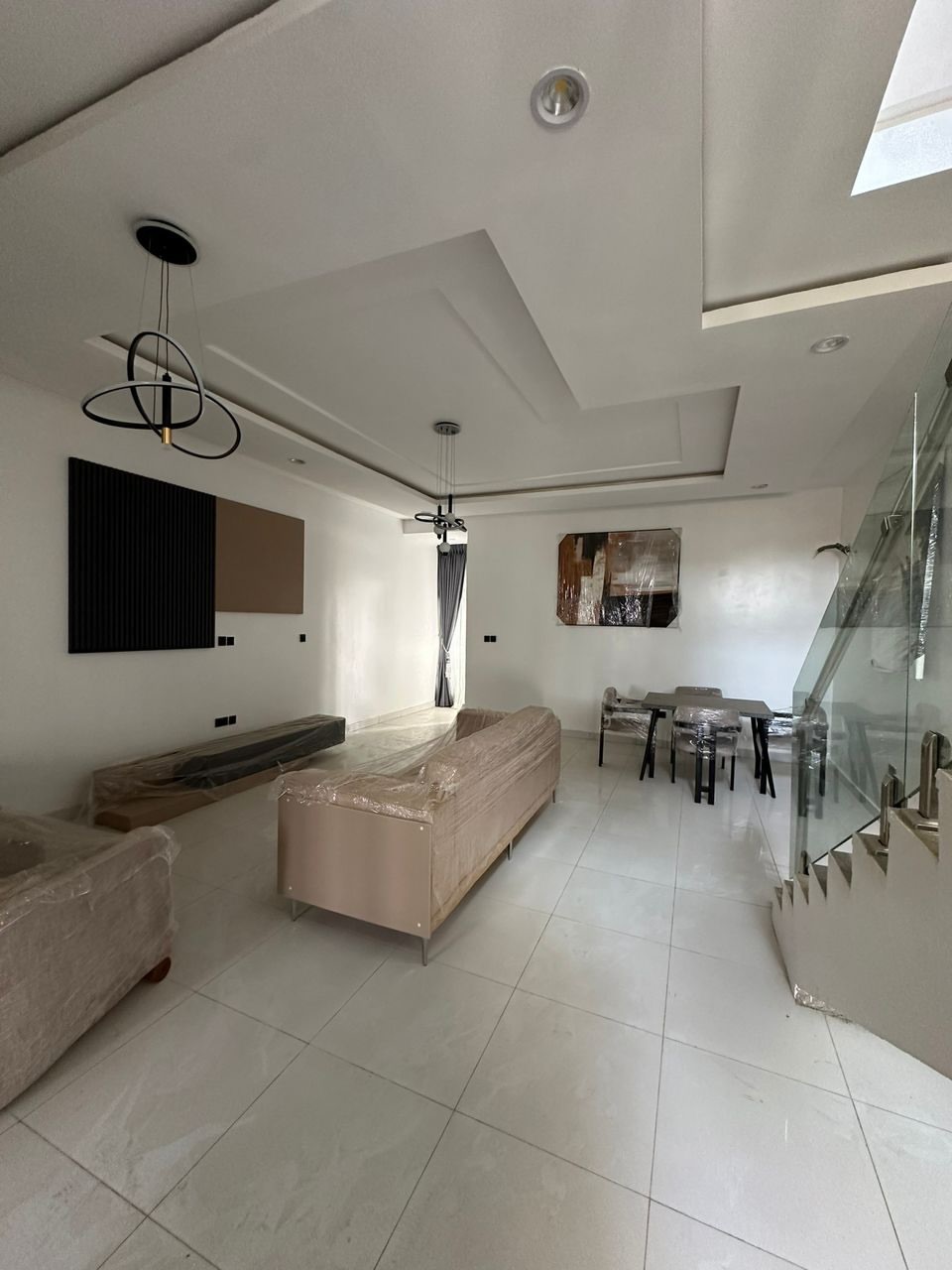 Exquisite 5-Bed Terrace Duplex in Guzape