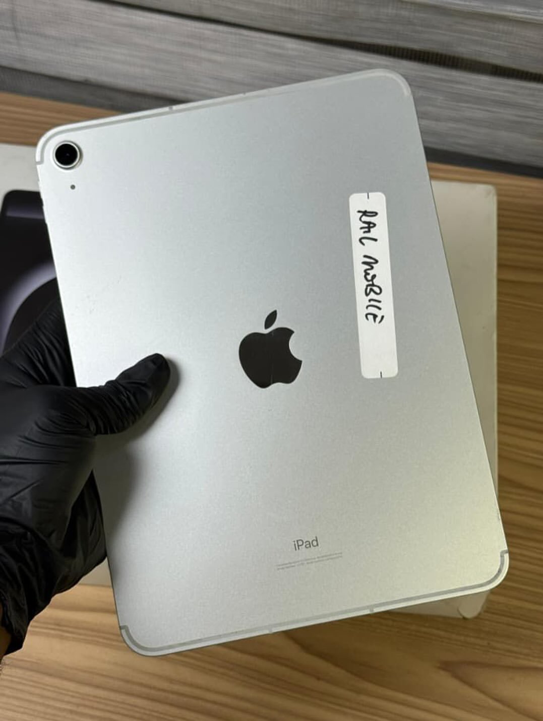 Unlock Your World: USED iPad 10th Gen 64GB, Silver