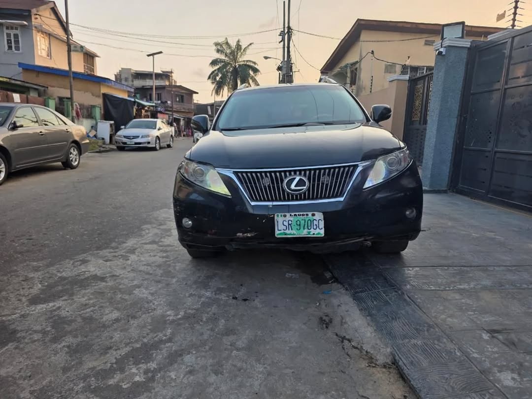 Flawless 2012 Lexus RX350: Untouched & Urgent Sale