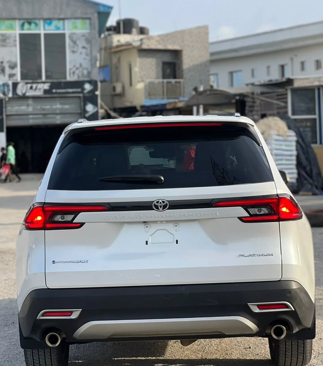 2024 Highlander Hybrid: Full Option, Zero Fault