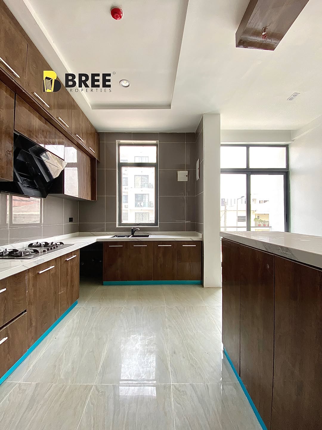 Lekki’s Ultimate 2-Bedroom Oasis with Pool & Gym