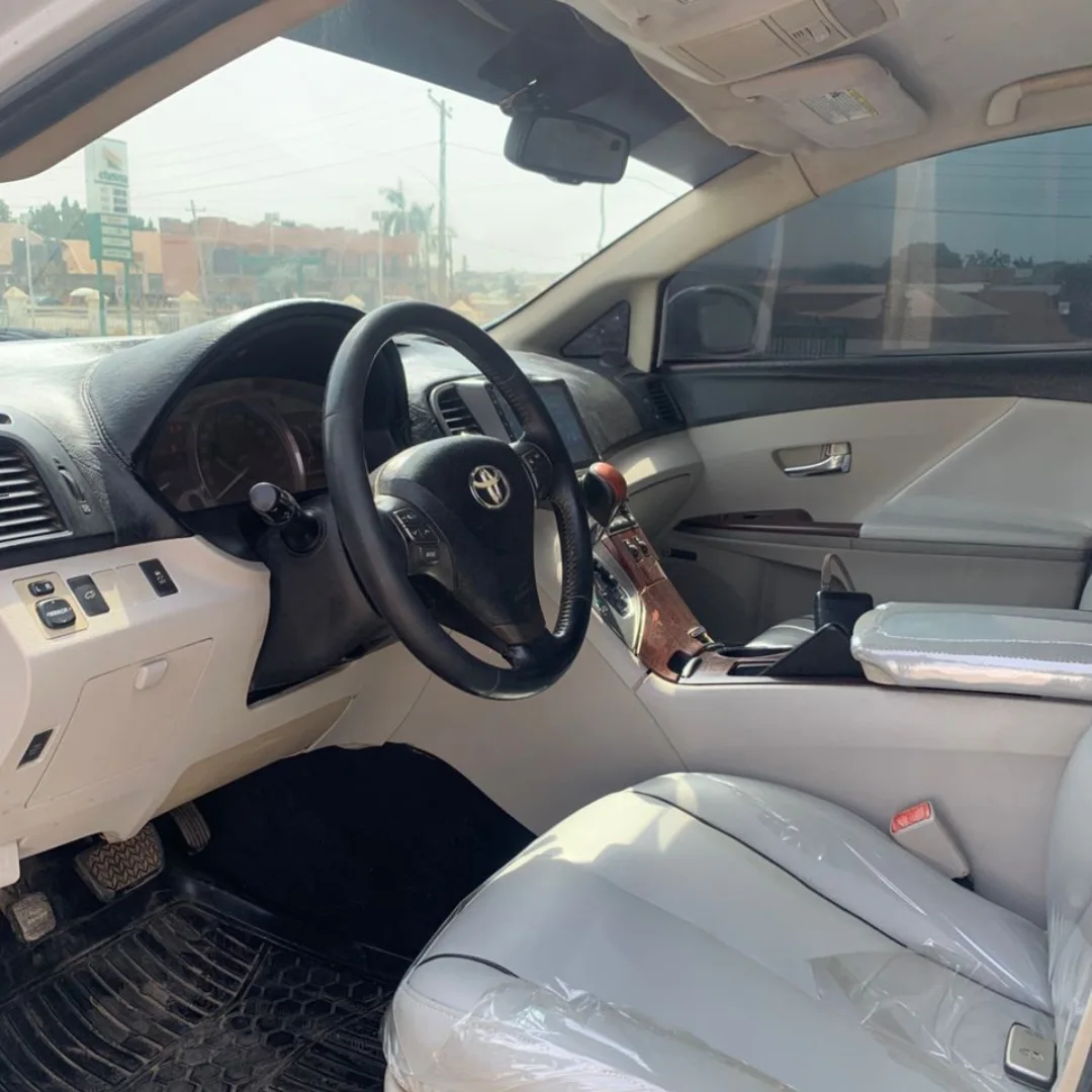 Flawless 2012 Venza: Ready to Drive Now