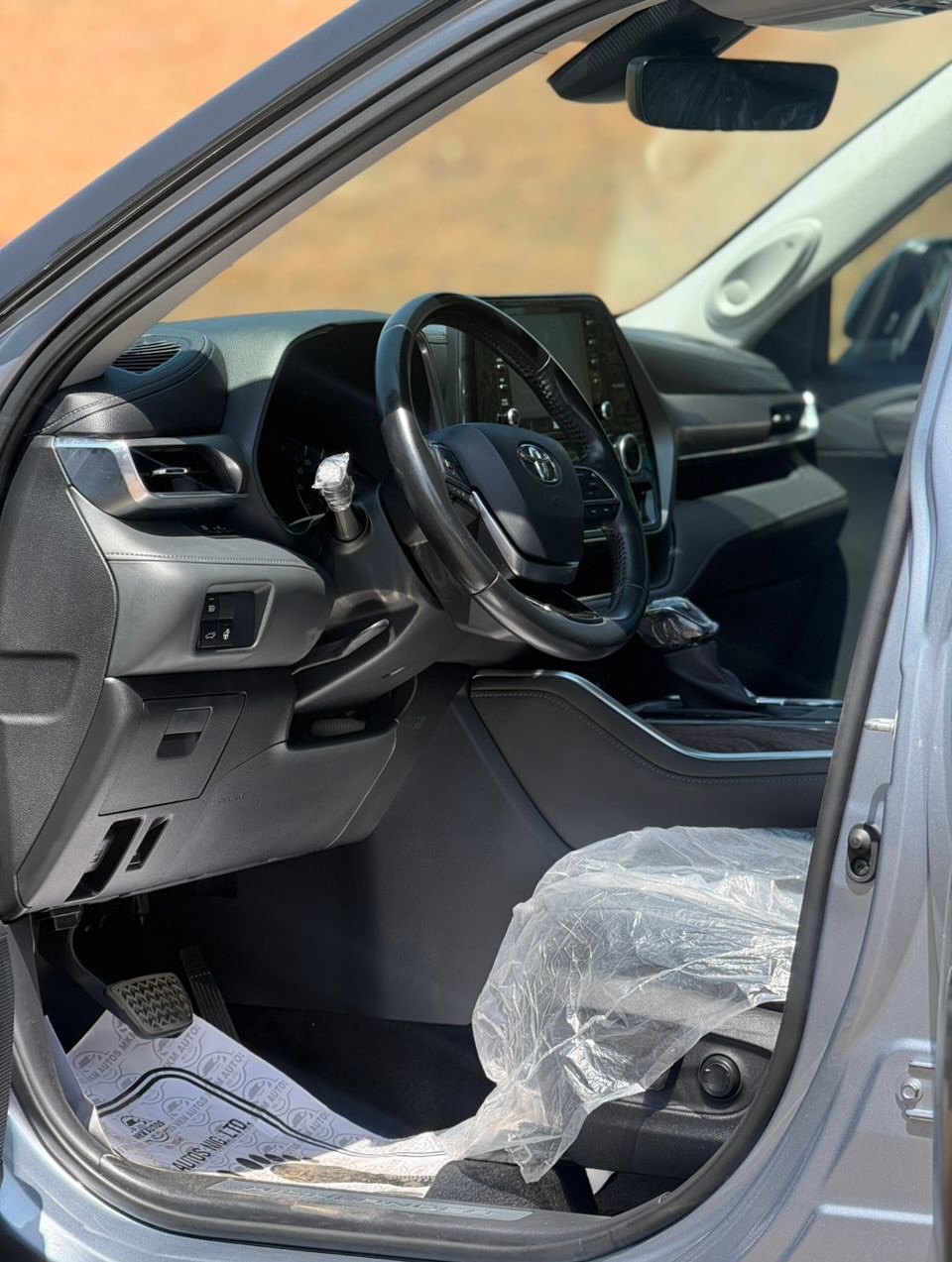 Imported 2020 Highlander Luxury: 69M Naira