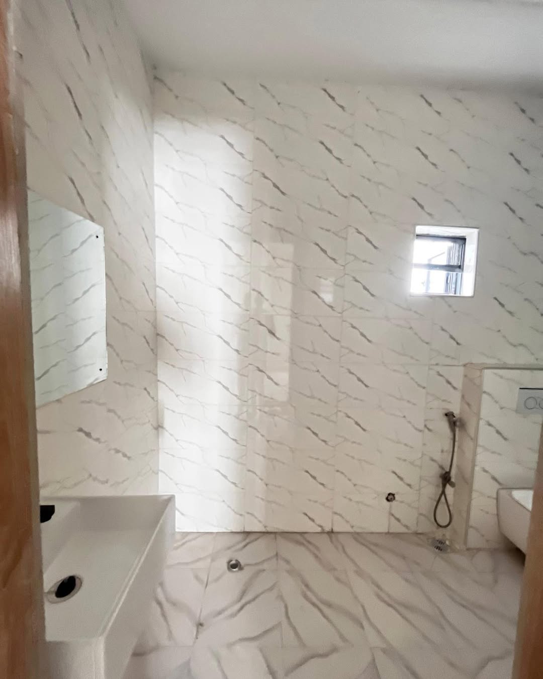 Luxury 3-Bed Detached Home in Secured Ikota Estate