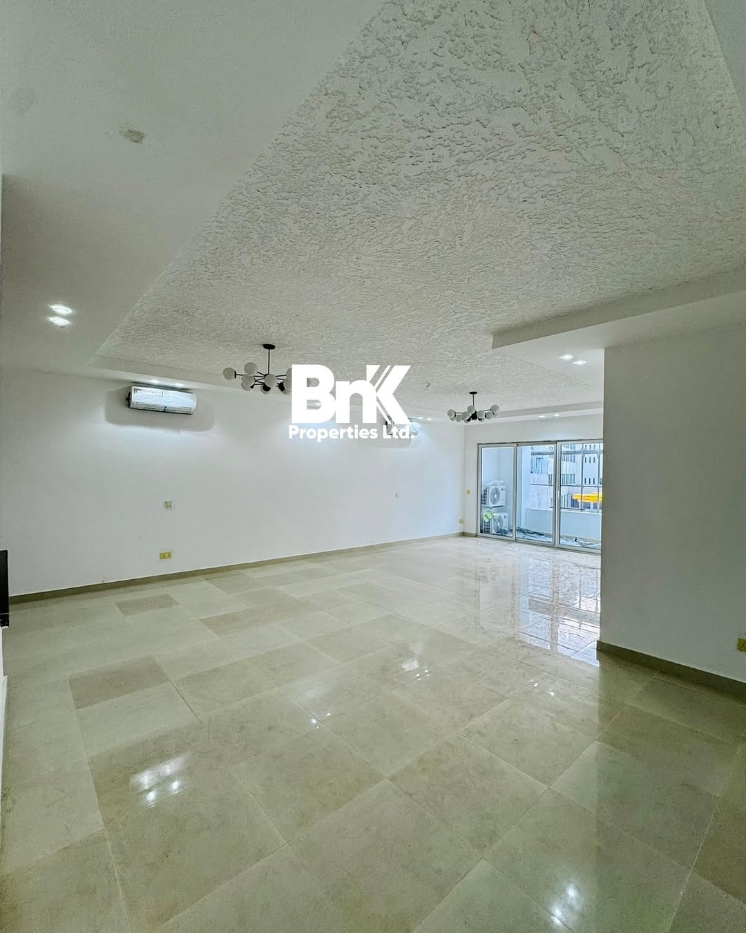 Exclusive Waterfront Corporate Haven: 55 Luxury Units