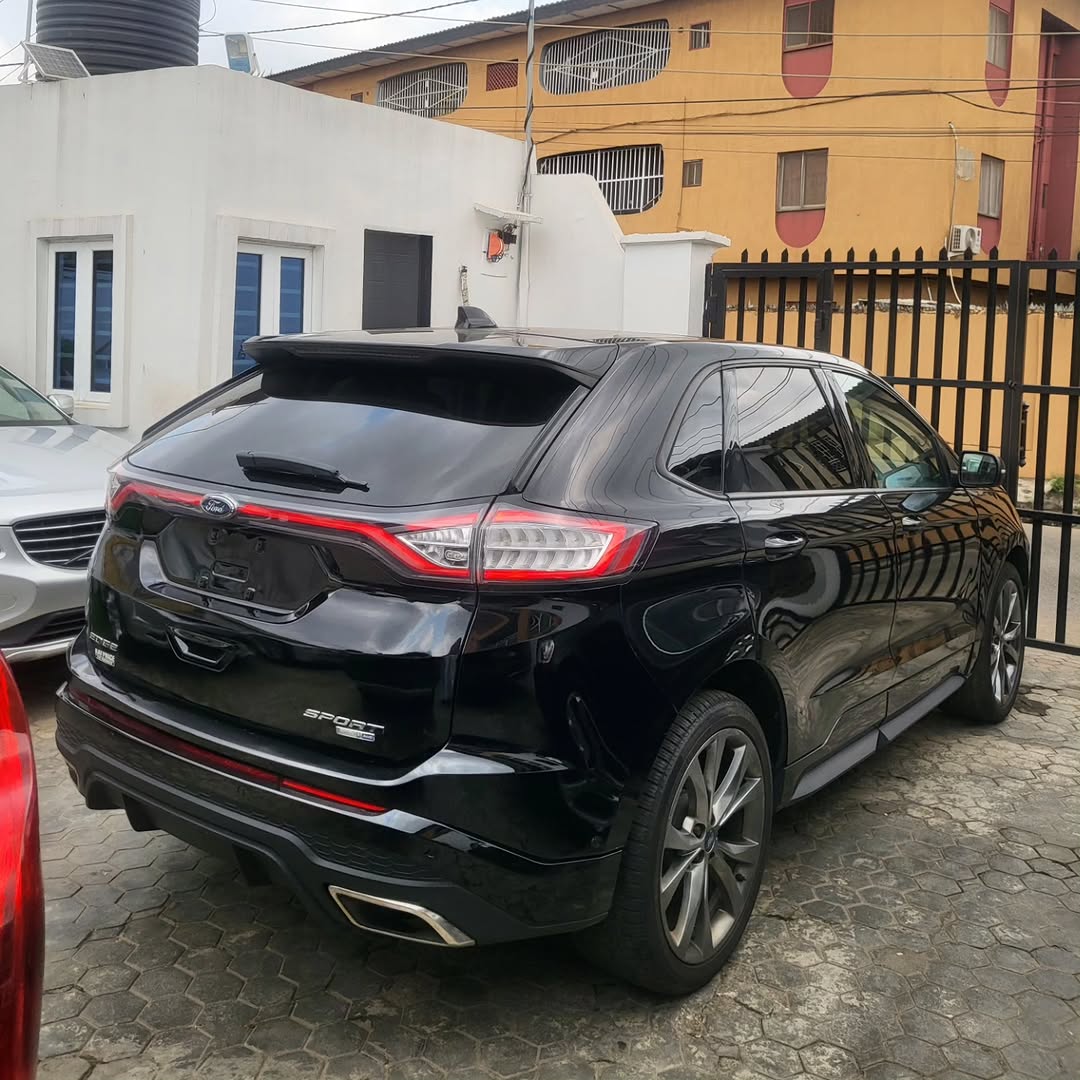 2017 Ford Edge Sport: 315HP Turbo V6, Mint & Loaded