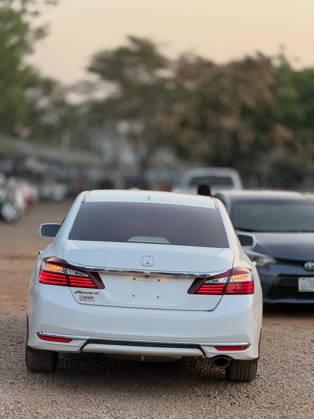 2017 Honda Accord: Unmatched Reliability & Style