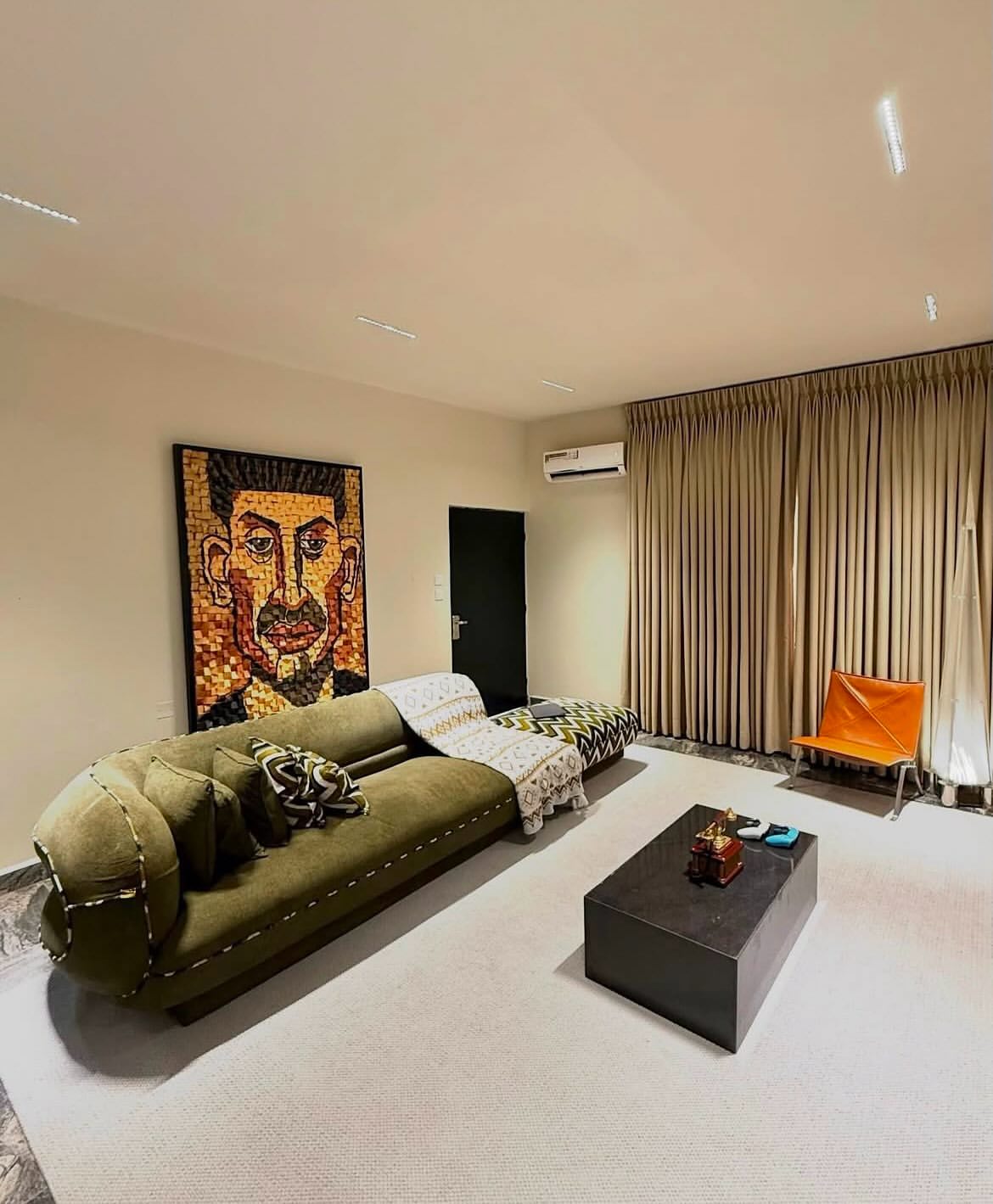 Ultimate Entertainment Haven: 3BR Duplex w/PS5 & Cinema