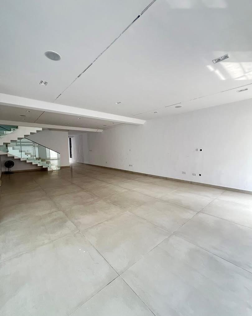 Lekki’s Ultimate 5-Bedroom Haven with Cinema & Pool