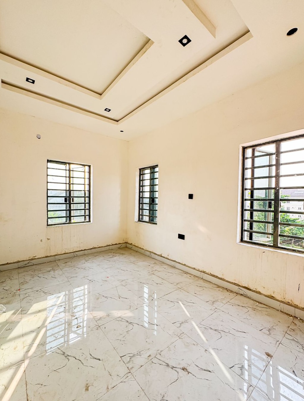 Spacious 2-Bed Ensuite Haven in Prime Yaba