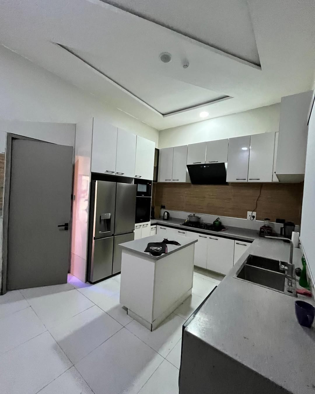 Lekki’s Finest: 4BR Terrace with BQ in Ikate